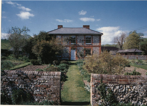 Photograph of Fawley Bottom Farmhouse, home to John Piper