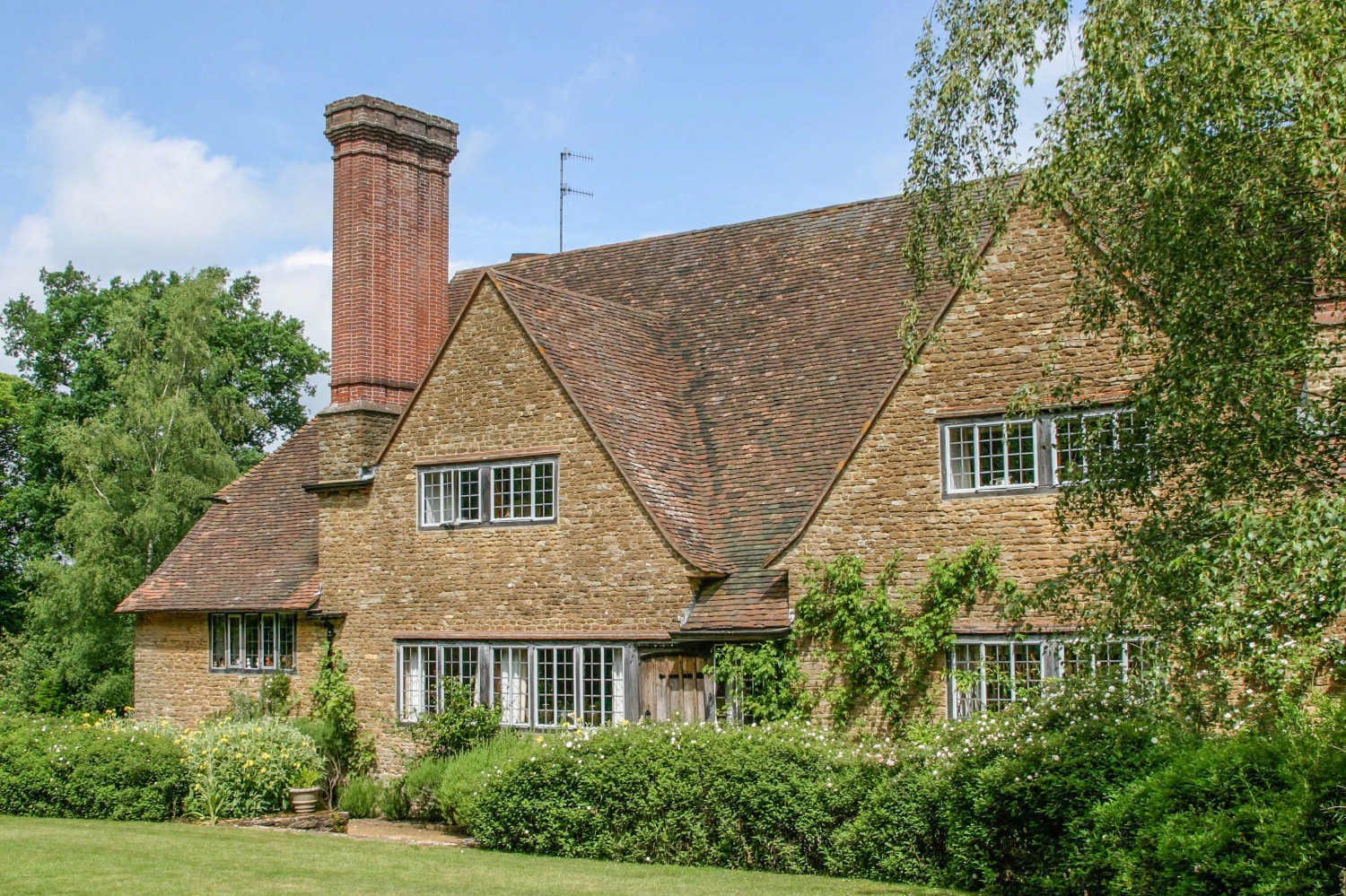 Munstead Wood, designed by Lutyens for Gertrude Jekyll, 1896-7 – Courtesy of the Lutyens Trust